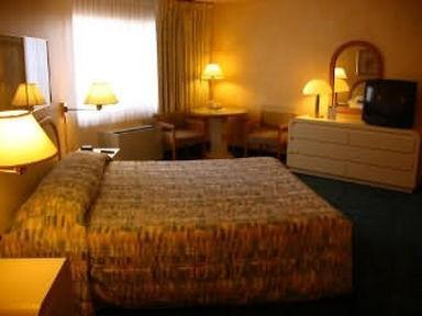 Ocean Gateway Inn Santa Paula Extérieur photo